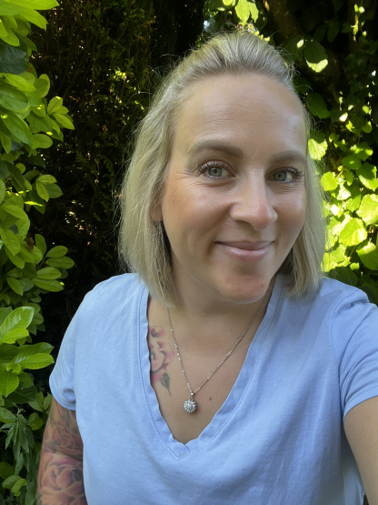 Collier anti-stress avec pendentif rotatif – Image 3